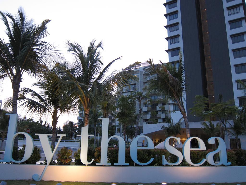 By The Sea Suites - Managed By Sdb Host Batu Ferringhi Eksteriør billede