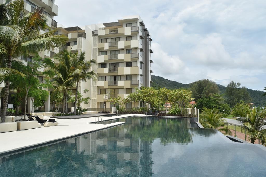 By The Sea Suites - Managed By Sdb Host Batu Ferringhi Eksteriør billede