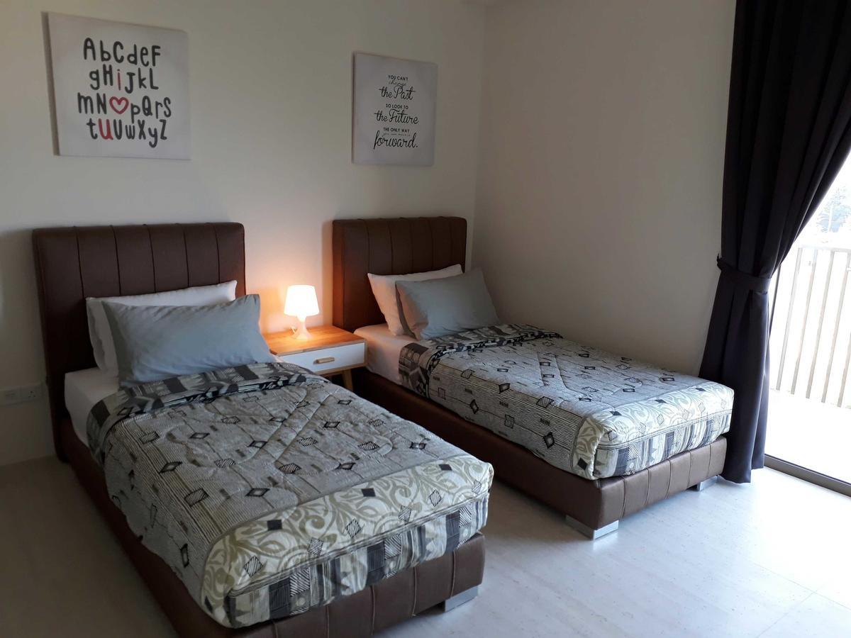 By The Sea Suites - Managed By Sdb Host Batu Ferringhi Eksteriør billede
