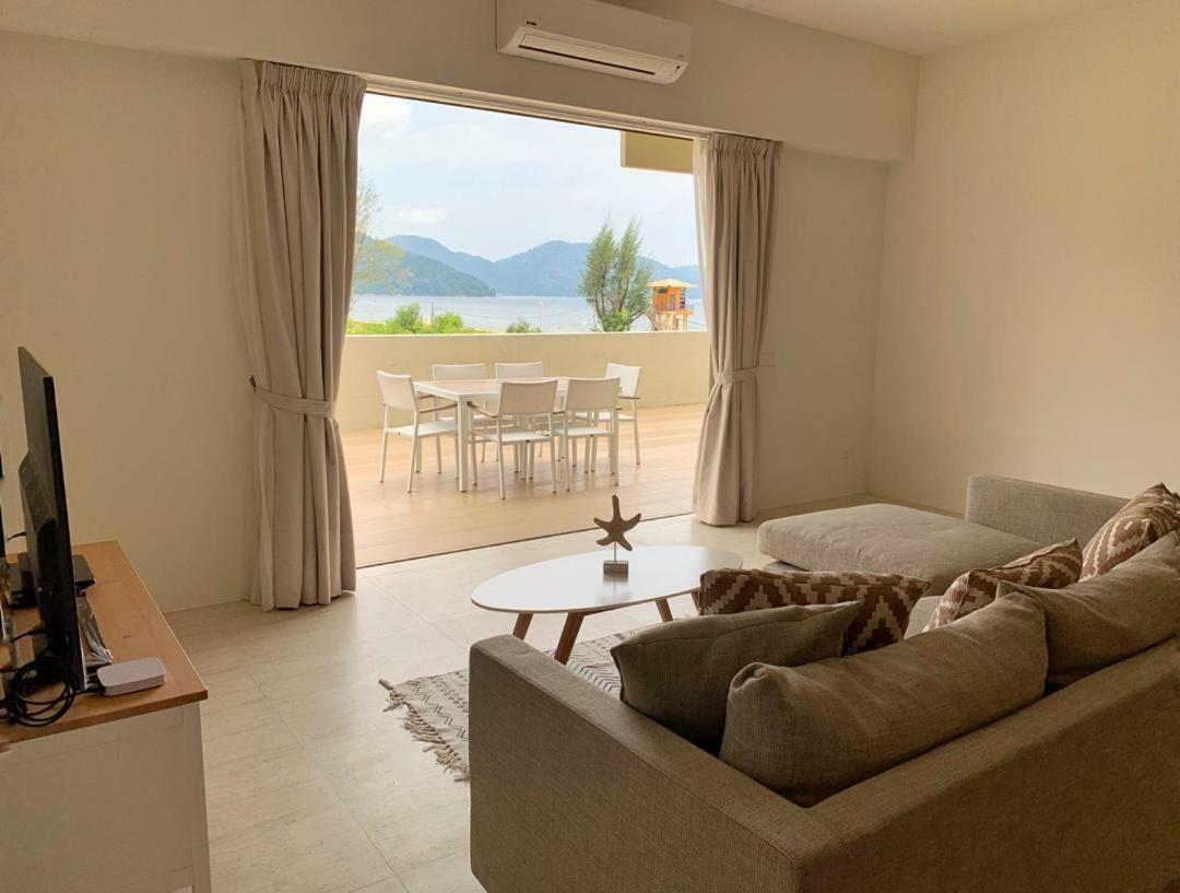By The Sea Suites - Managed By Sdb Host Batu Ferringhi Eksteriør billede
